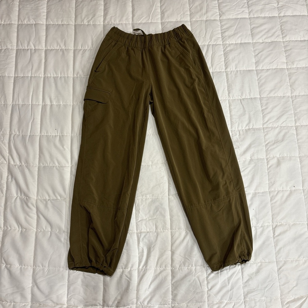 Athleta Women's Olive Joggers